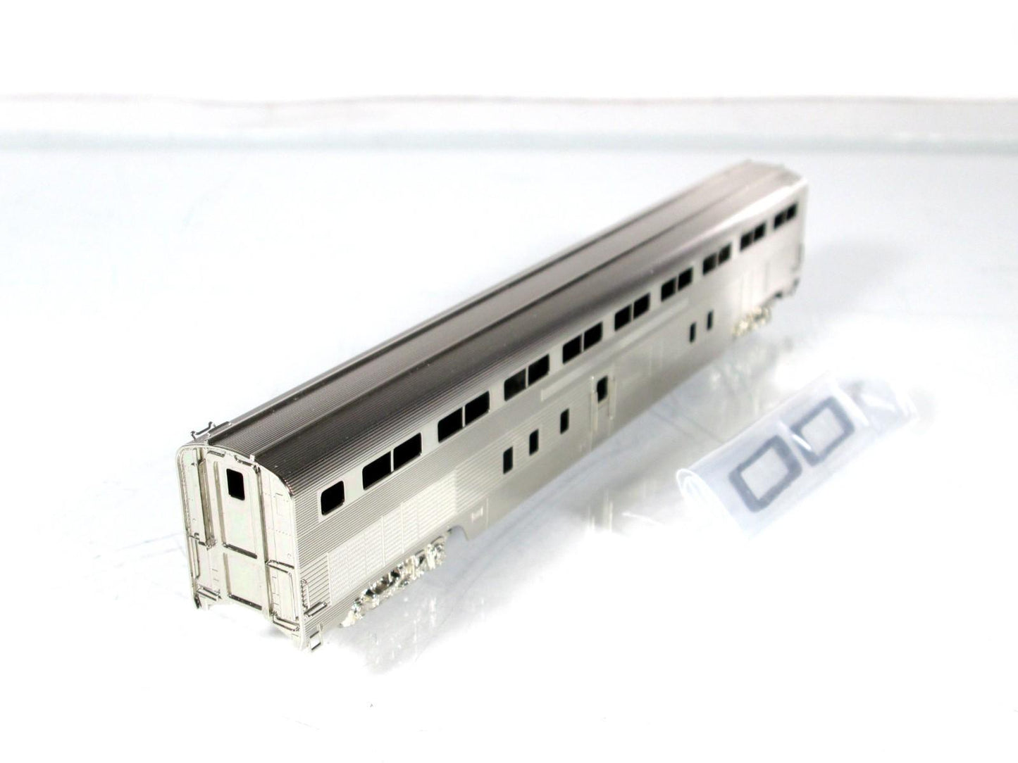 N Scale BRASS ***SANTA FE*** High Level Chair Car, 700 Series -- HALLMARK