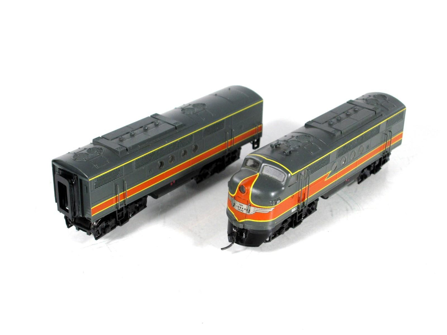 N Scale ***MILWAUKEE ROAD*** FT A/B Set #38 -- Intermountain 69017-01, DCC Ready