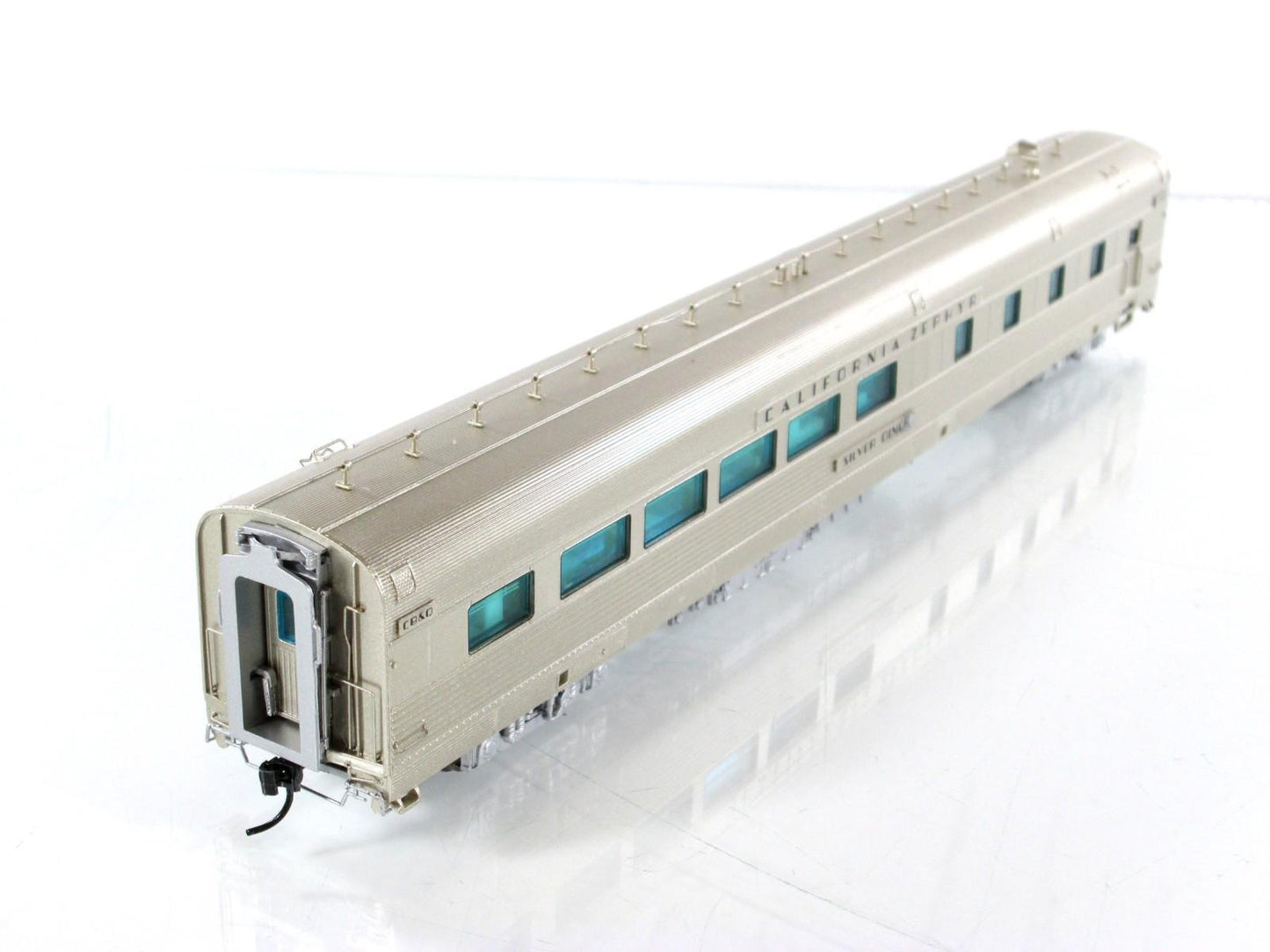 HO Scale ***CB&Q CA ZEPHYR** SILVER DINER Dining Car 194 - Broadway 506, Lighted