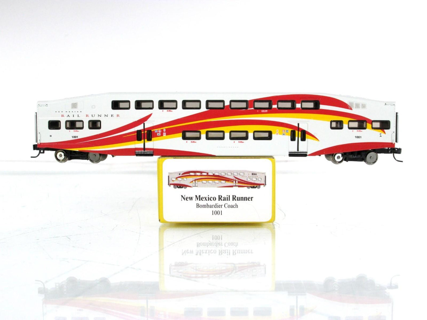 N Scale ***NEW MEXICO RAIL RUNNER*** Bombardier Coach Car #1001 -- Athearn 28592