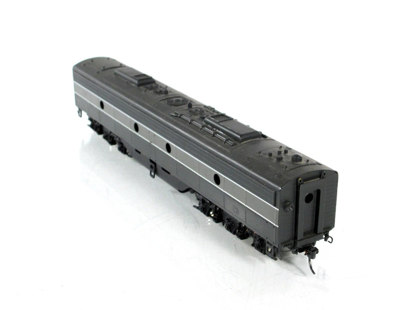 HO Scale Brass ***NEW YORK CENTRAL*** E8 B-Unit Dummy - Balboa, Knuckle Couplers