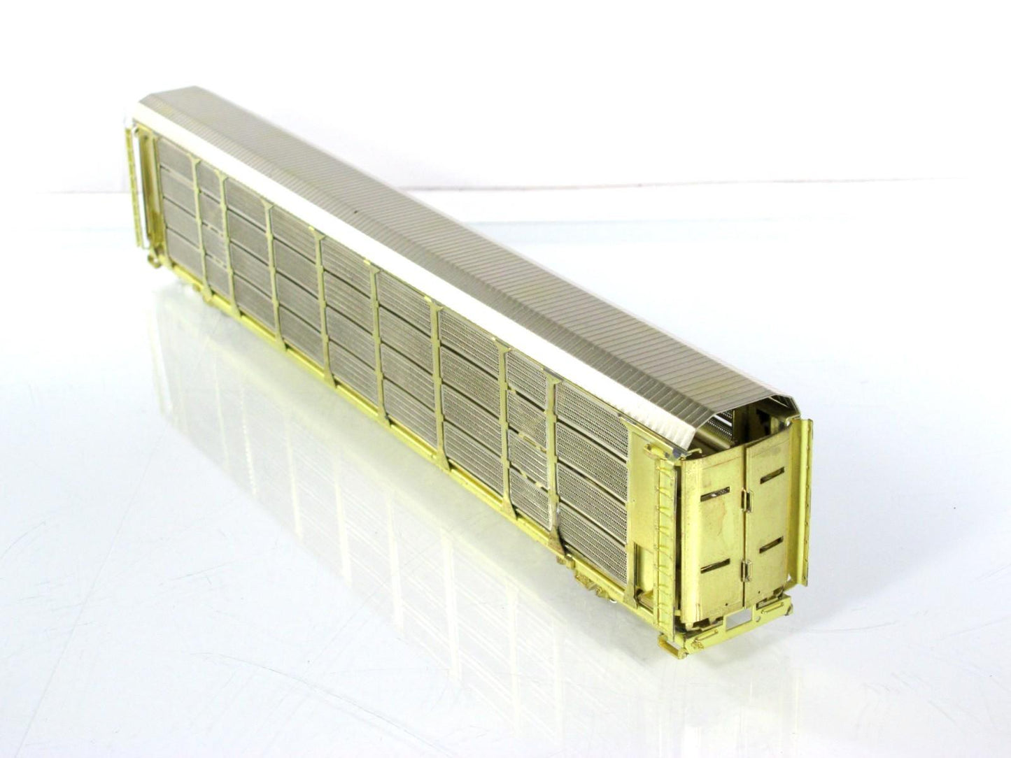 HO Scale BRASS ***Thrall Tri-Level Enclosed AUTO RACK*** -- Overland / Ajin 1325