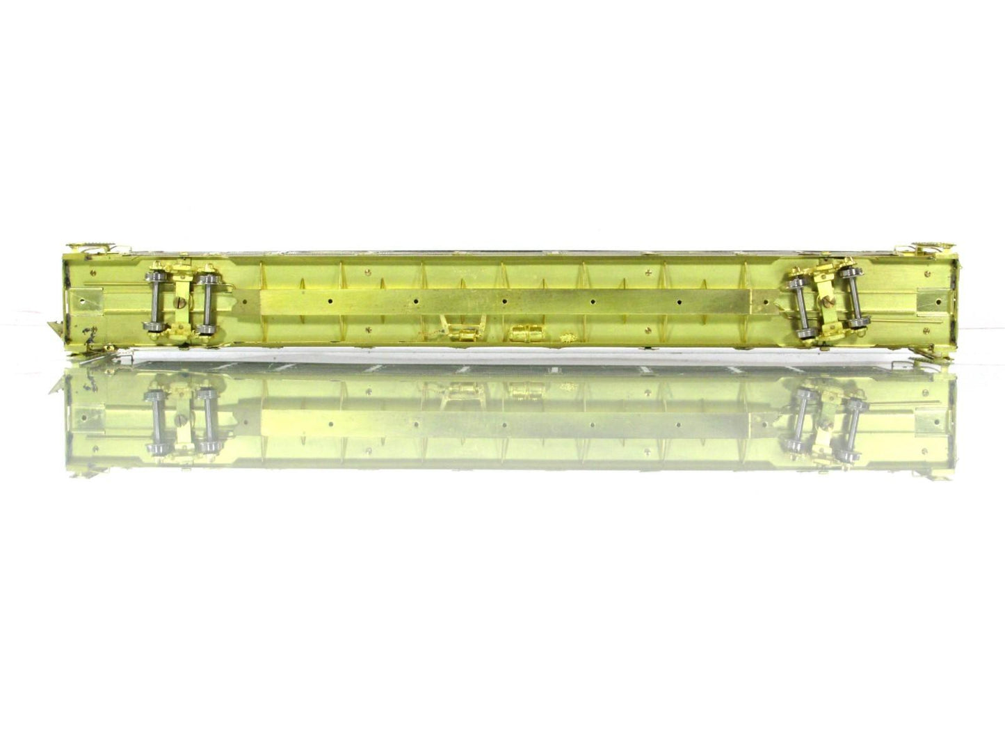 HO Scale BRASS ***Thrall Tri-Level Enclosed AUTO RACK*** -- Overland / Ajin 1325