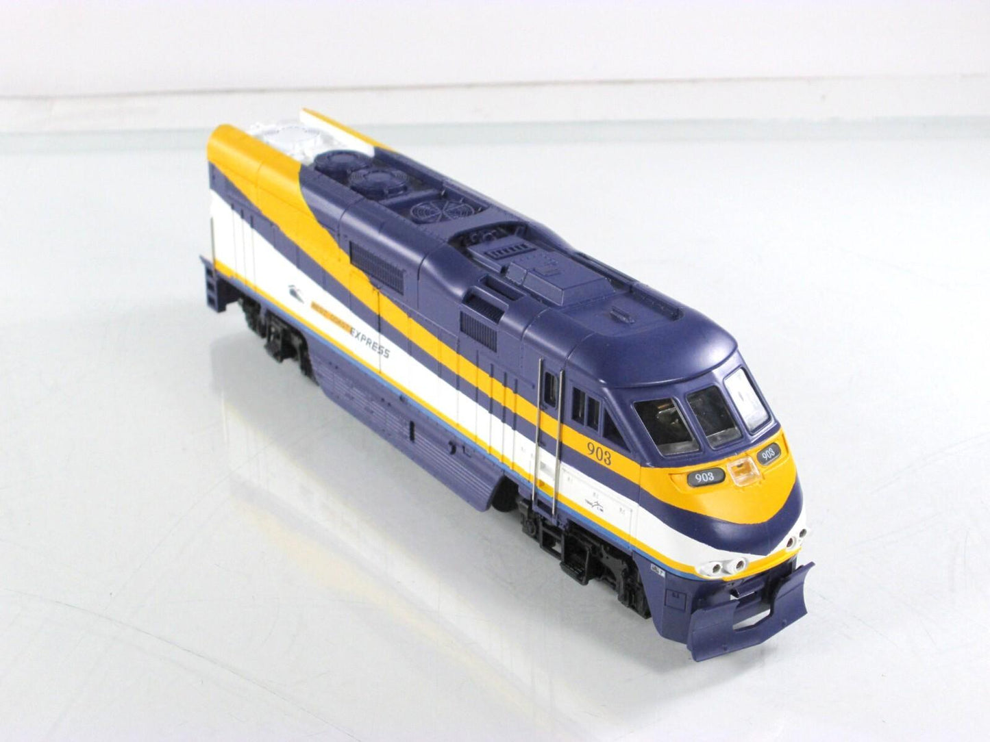 HO Scale ***WEST COAST EXPRESS*** F59PHI Locomotive, WCE 903 ------ Athearn 2614