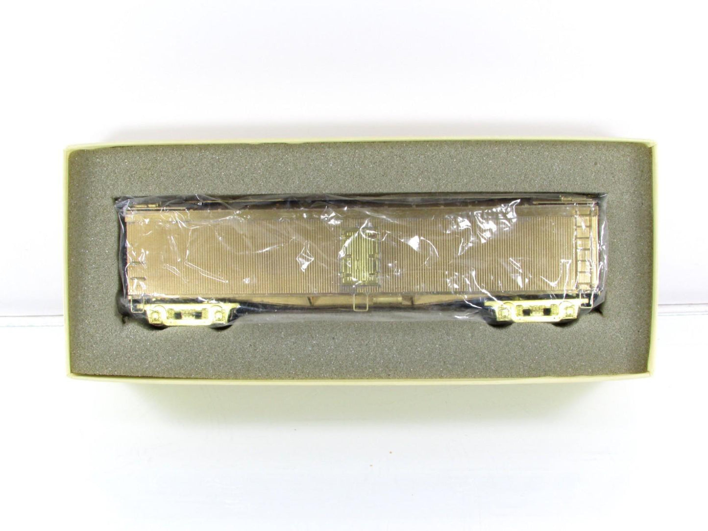 HO Scale BRASS ***GREAT NORTHERN*** Express Reefer Car --- Nickel Plate Products