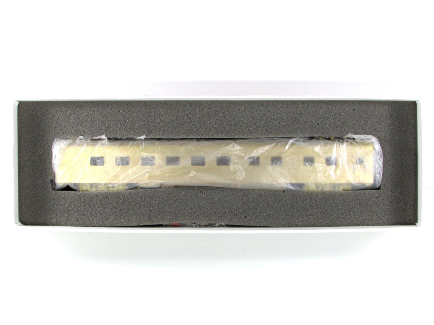 HO Scale BRASS **MILWAUKEE HIAWATHA** Dining Car #113-114, 1942 Ver. - by Palace