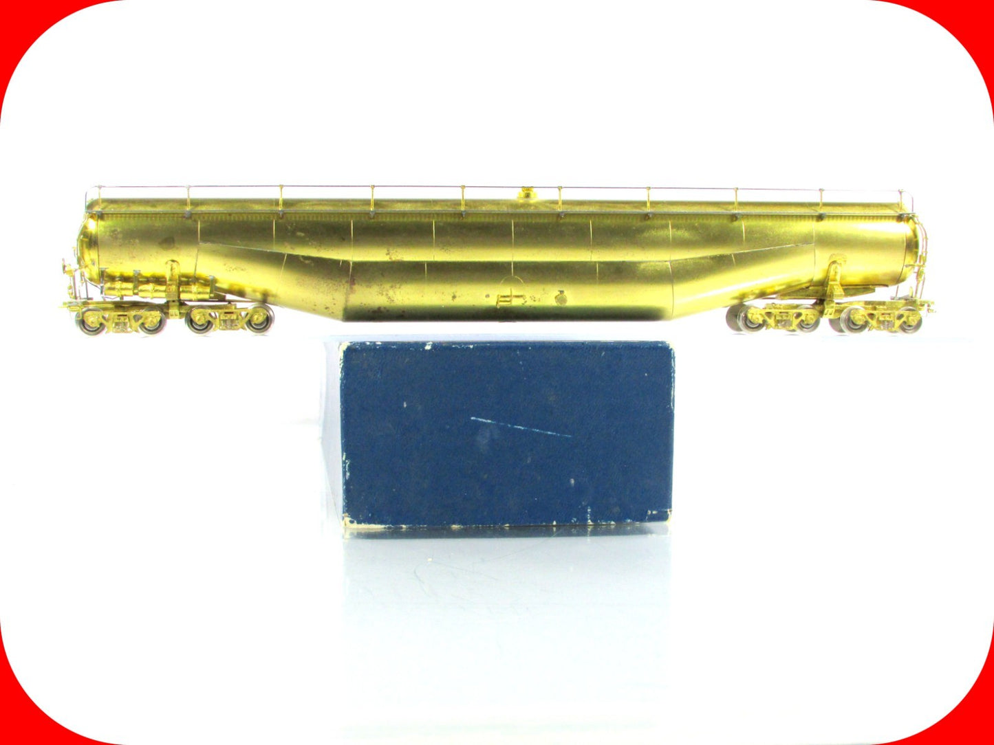 HO Scale BRASS ***UTLX  91'-7"  JUMBO TANK CAR*** #83699 -- Overland 1352 / Ajin