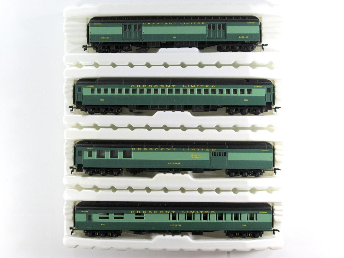 HO Scale ***SOUTHERN CRESCENT LIMITED*** Passenger Car 8-Pack Set ---- IHC 49638
