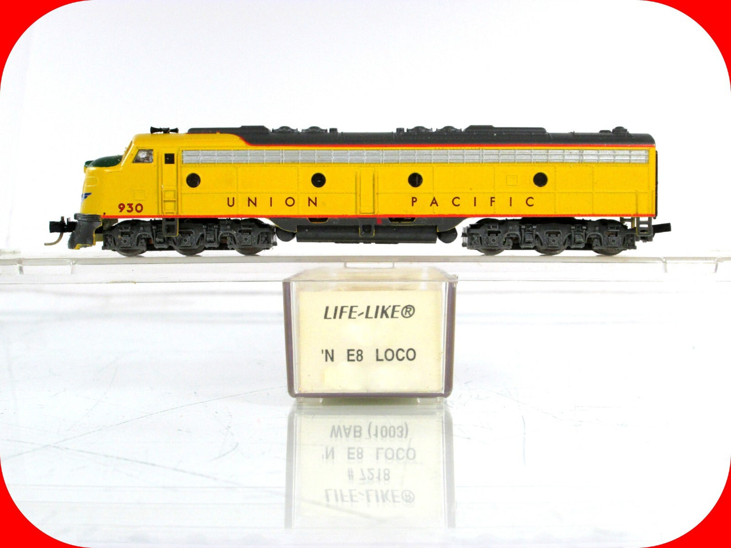 N Scale ***UNION PACIFIC*** E8 Locomotive, UP 930 - Life-Like 7173, Knuckle Cplr