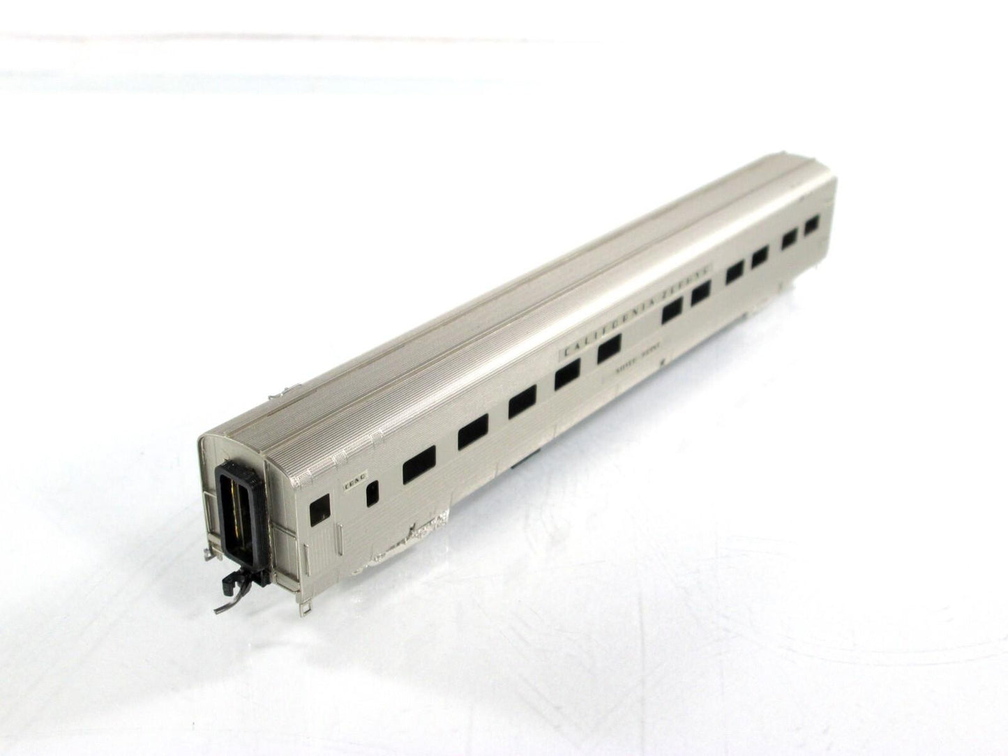 N Scale BRASS **CB&Q - ZEPHYR** Silver Point Sleeper - Oriental 423, Knuckle Cpl