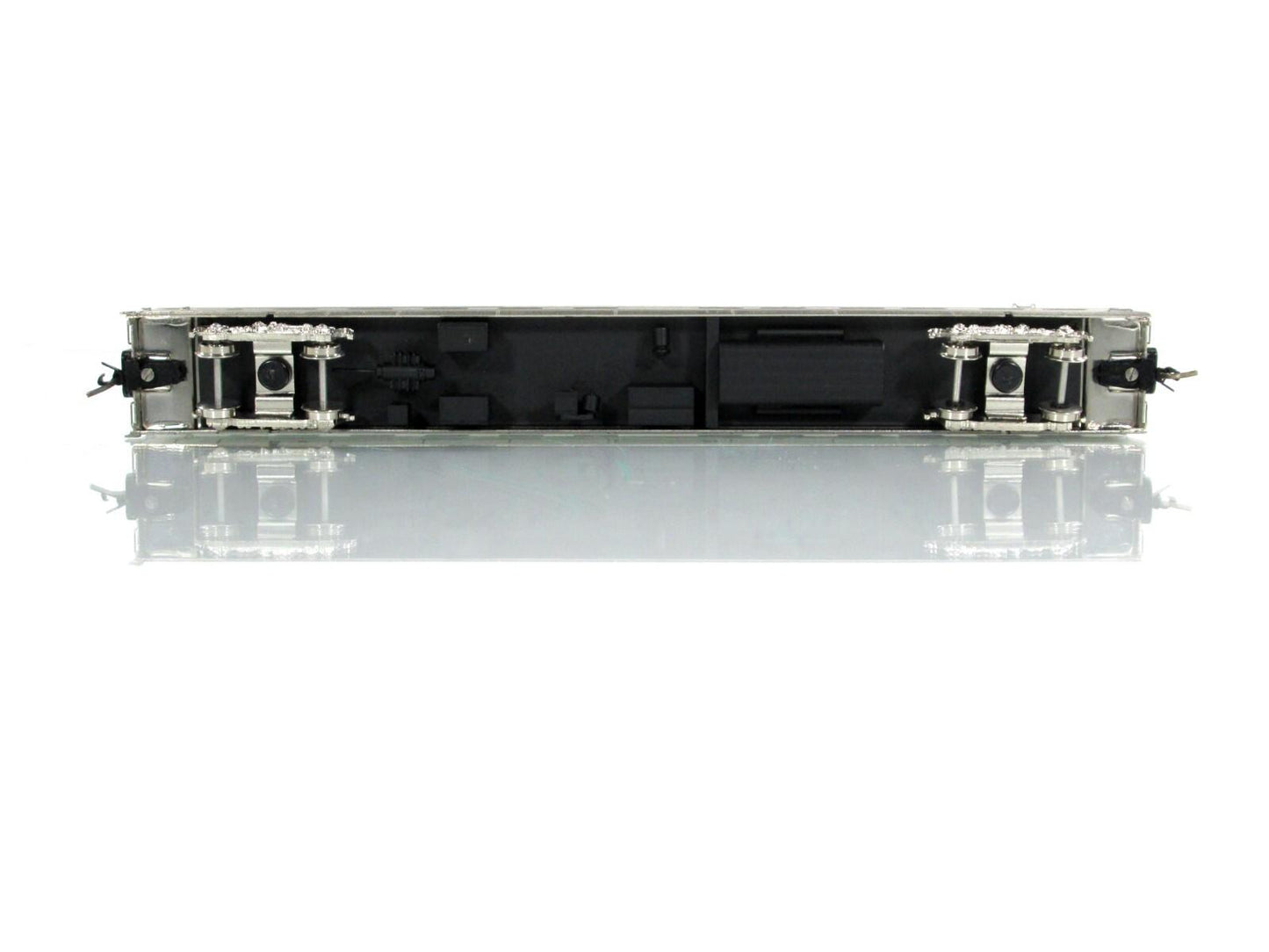 N Scale BRASS **CB&Q - ZEPHYR** Silver Point Sleeper - Oriental 423, Knuckle Cpl