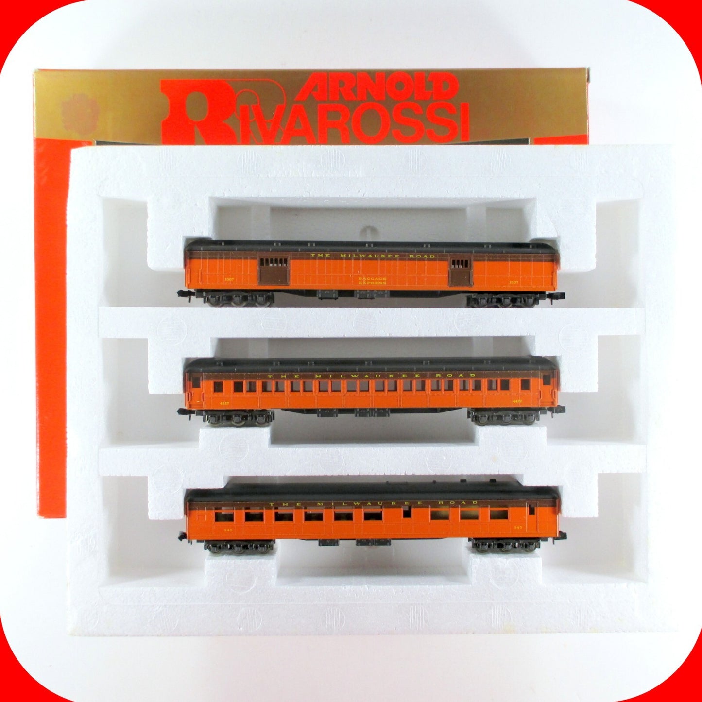 N Scale ***MILWAUKEE ROAD*** Heavyweight 3-Passenger Set - Arnold Rivarossi 0531