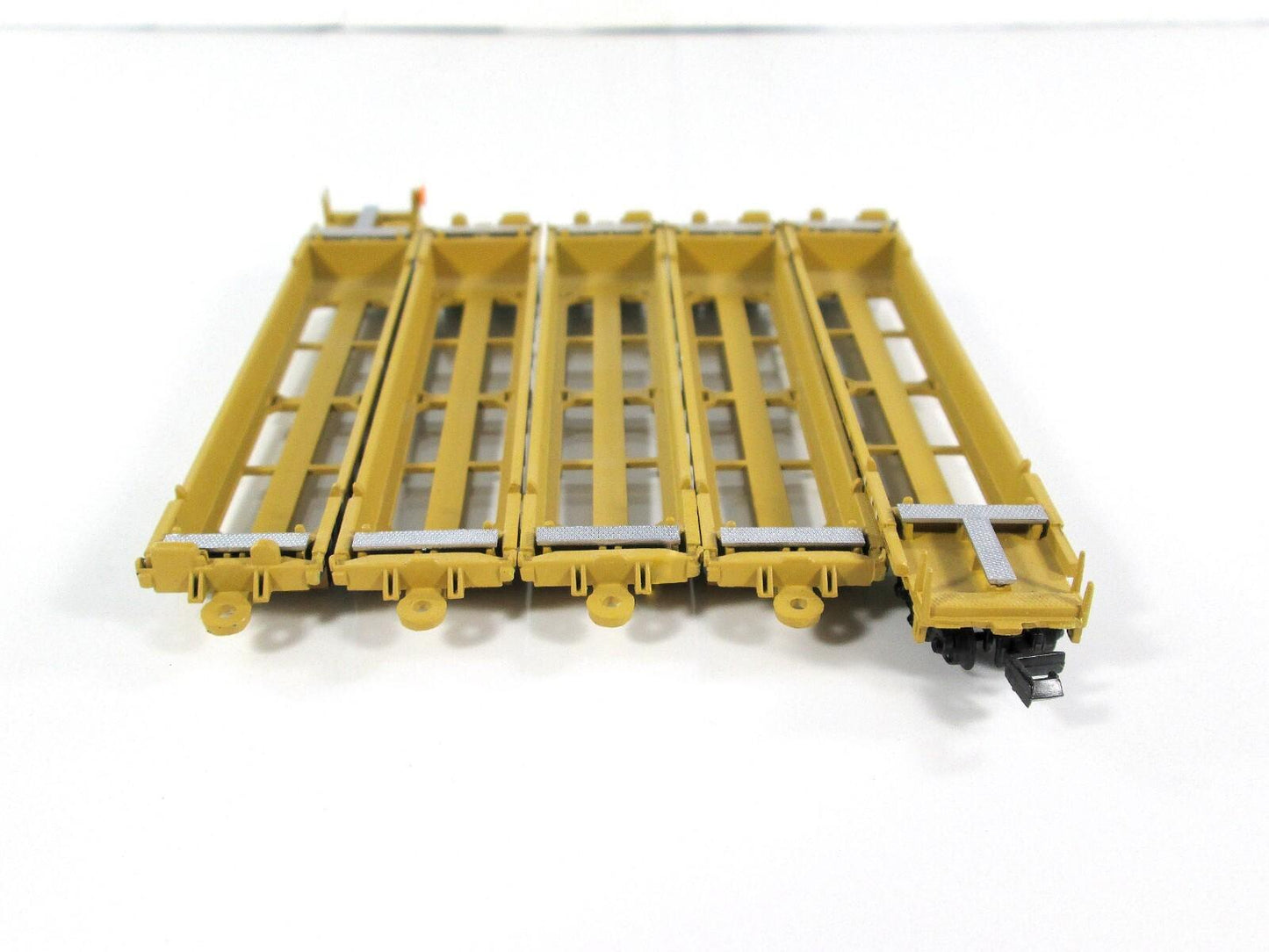 N SCALE ***TTX*** Thrall 5-Unit Articulated Well Car #72855 -  Walthers 932-8108