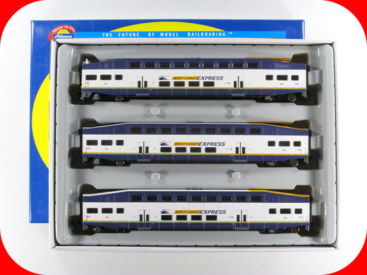 HO Scale ***WEST COAST EXPRESS*** Bombardier Set #105, 202, 207 -- Athearn 25924