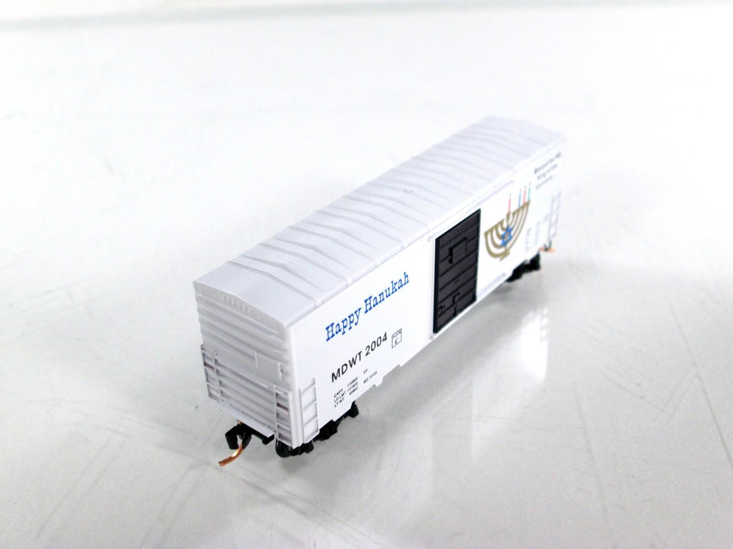 N Scale ***HAPPY HANUKKAH*** 40' Box Car, #2004 - Premiere Editions 2452 **RARE*