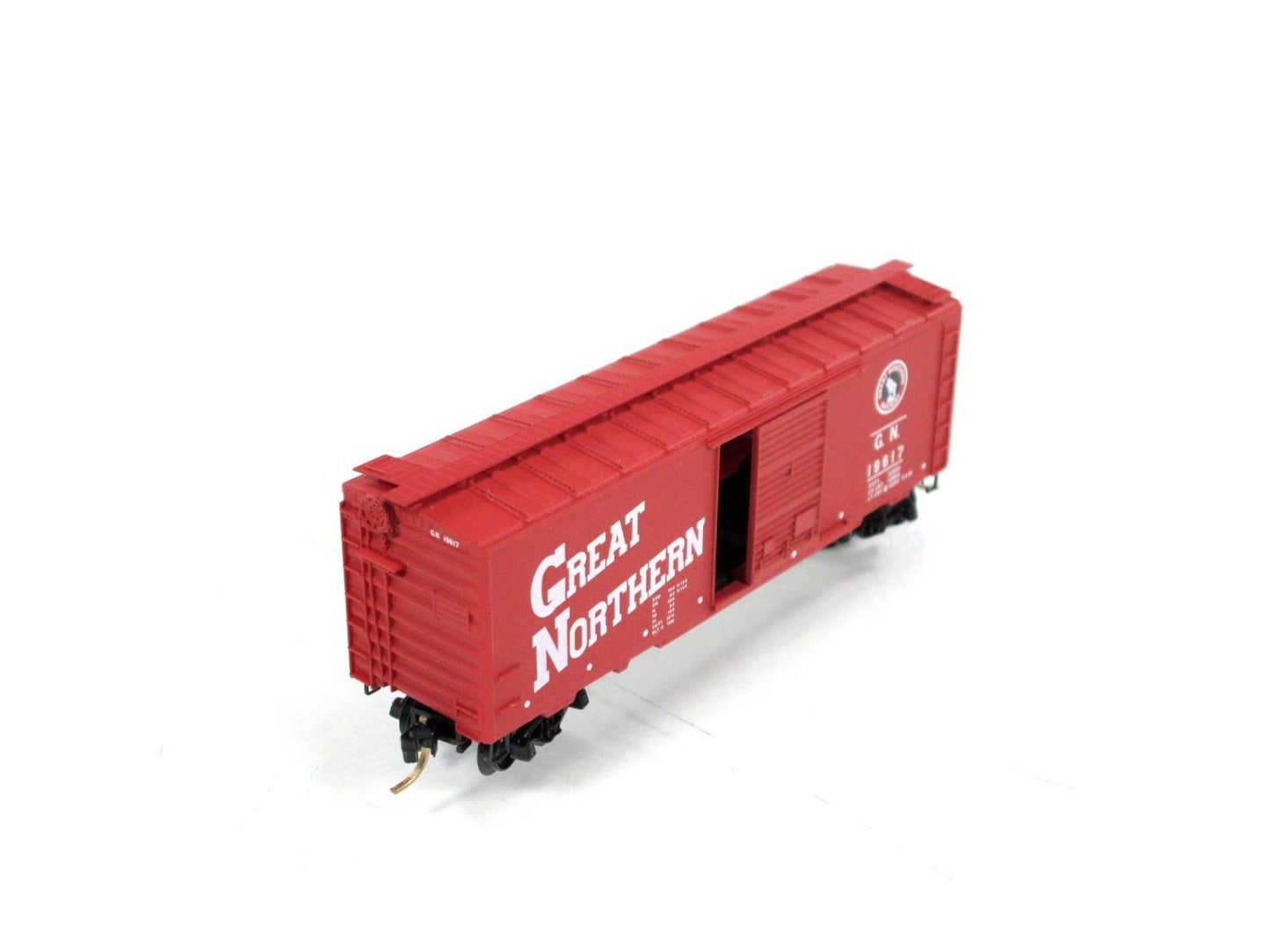 N Scale ***GREAT NORTHERN*** CIRCUS 40' Box Car, GN 19617 --- Micro Trains 20186