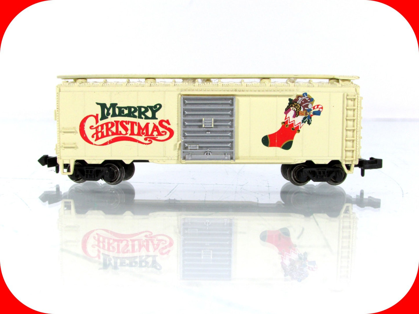 N Scale ***MERRY CHRISTMAS*** 40' Yuletide Special Box Car ----- Bachmann 24011