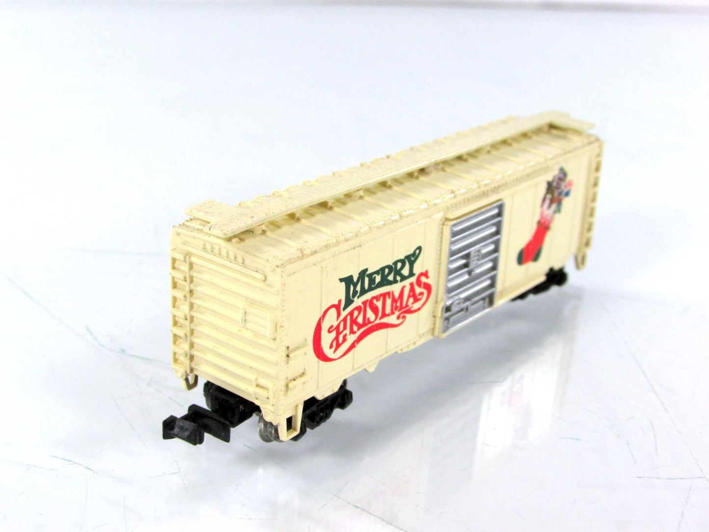N Scale ***MERRY CHRISTMAS*** 40' Yuletide Special Box Car ----- Bachmann 24011