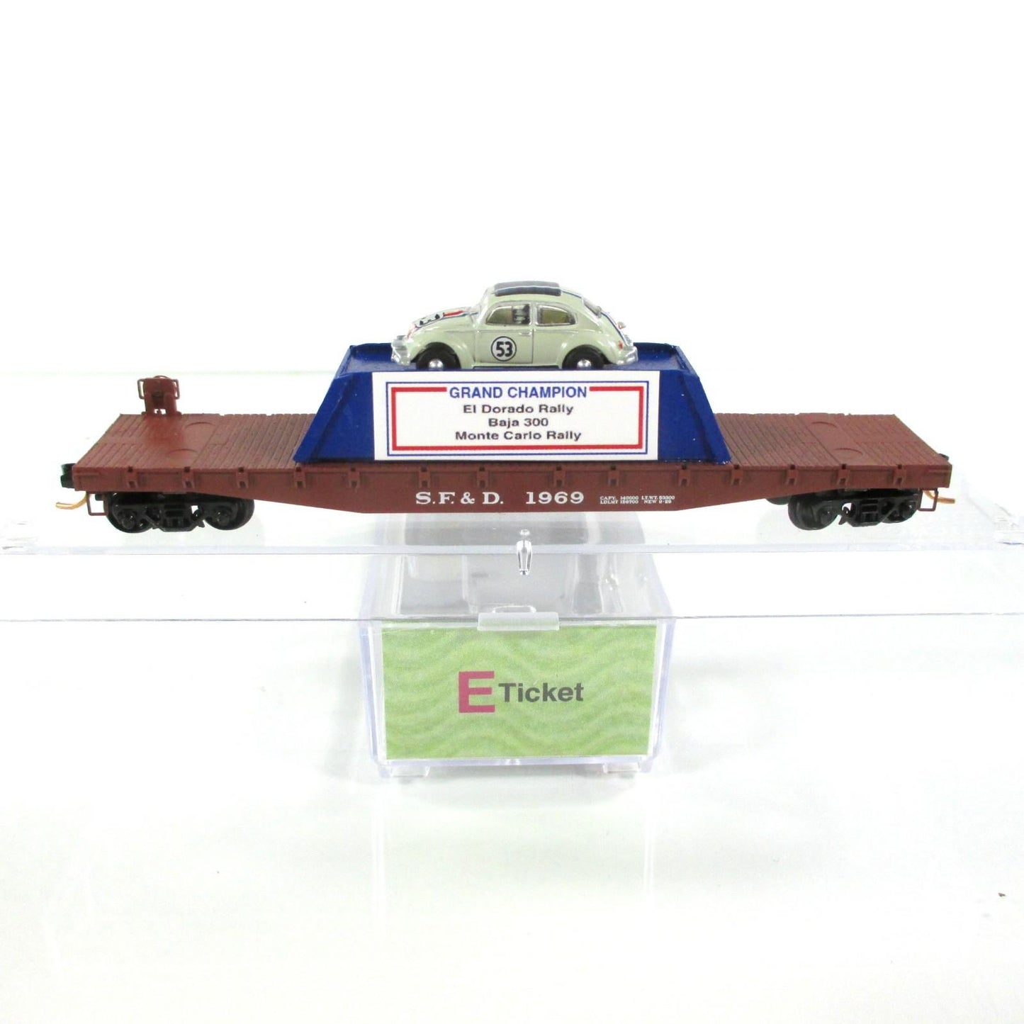 N Scale ***GRAND CHAMPION - HERBIE LOVE BUG*** on Flat Car --- MTL, Lowell Smith