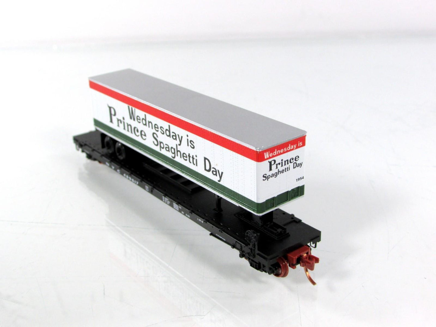 N Scale **PRINCE SPAGHETTI DAY** Trailer on NYC Flat car -- Micro Trains Special