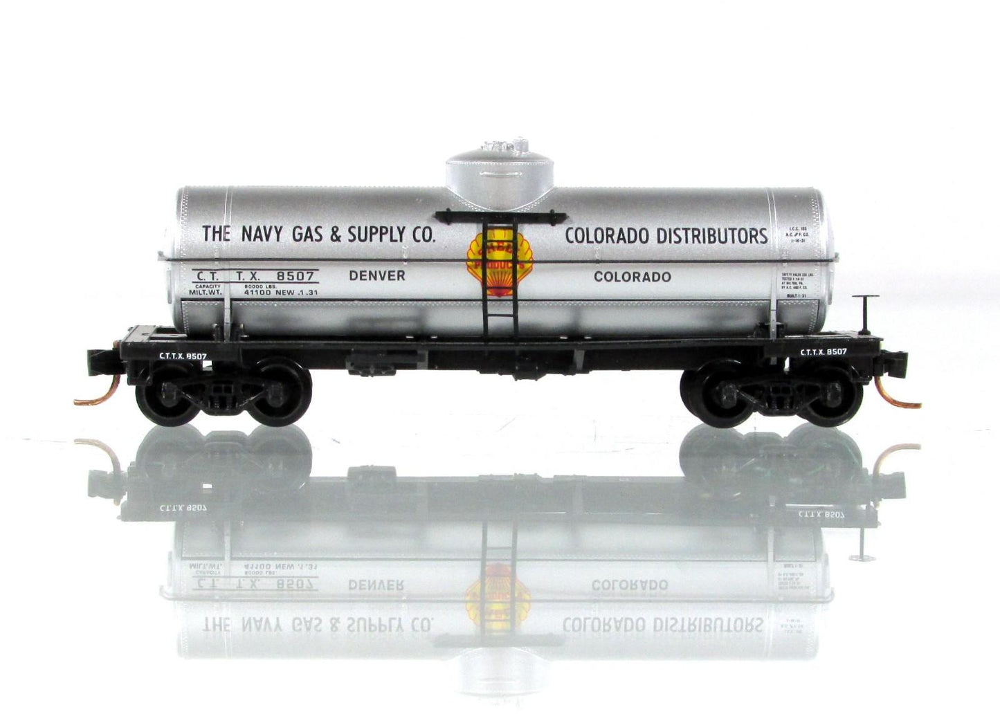 N Scale ***NAVY GAS & SUPPLY*** (Denver) Tank Car #8507 - Micro Trains NSC 06-79