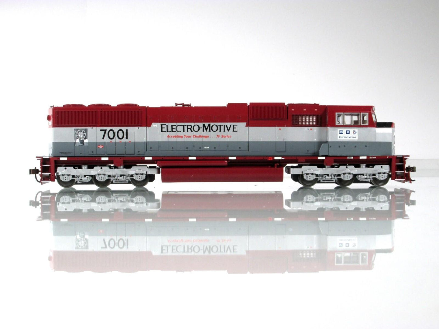 HO Scale **ELECTRO-MOTIVE** SD70M Demonstrator #7001 - Athearn 0G6117, DCC Ready