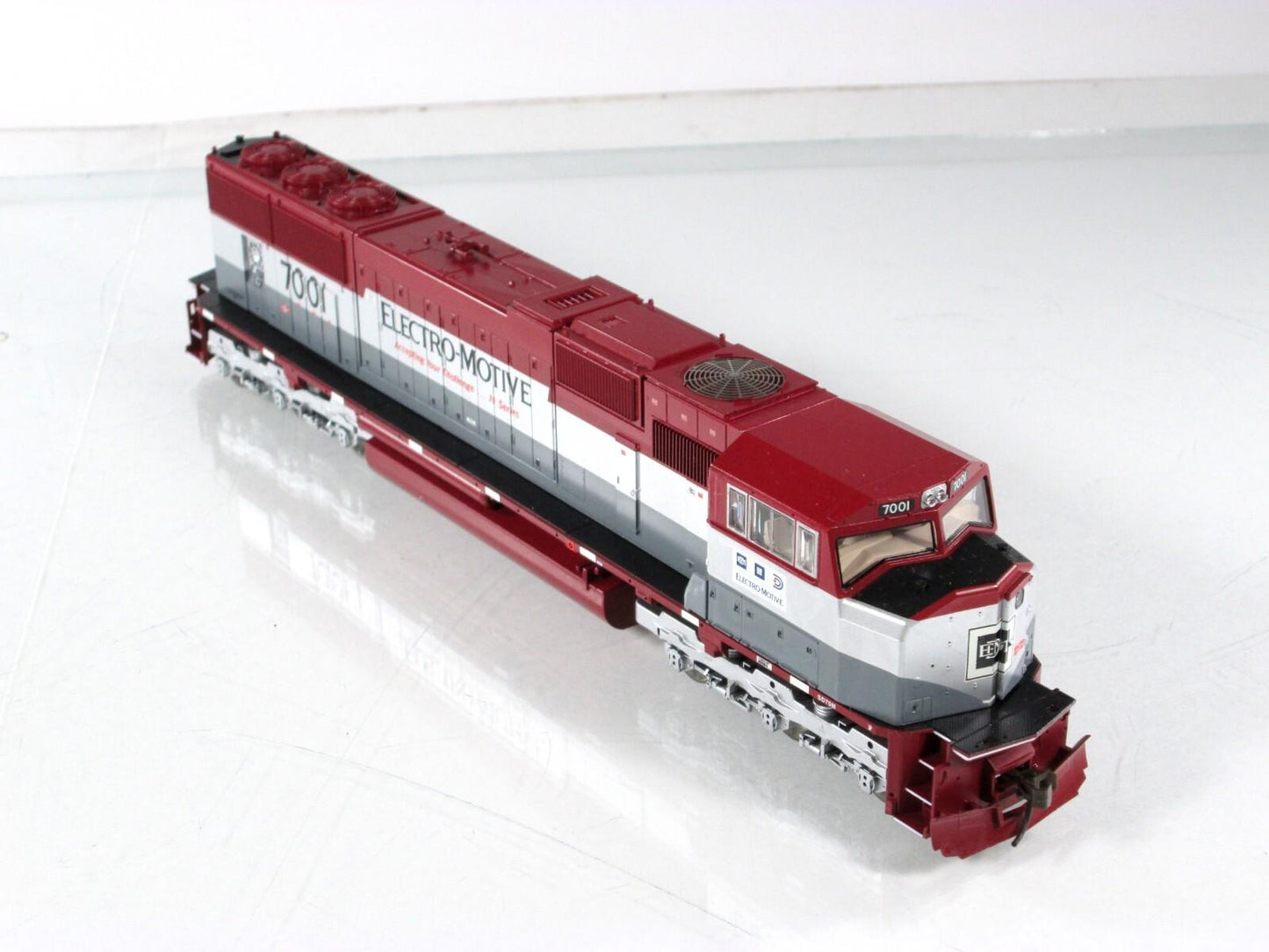 HO Scale **ELECTRO-MOTIVE** SD70M Demonstrator #7001 - Athearn 0G6117, DCC Ready
