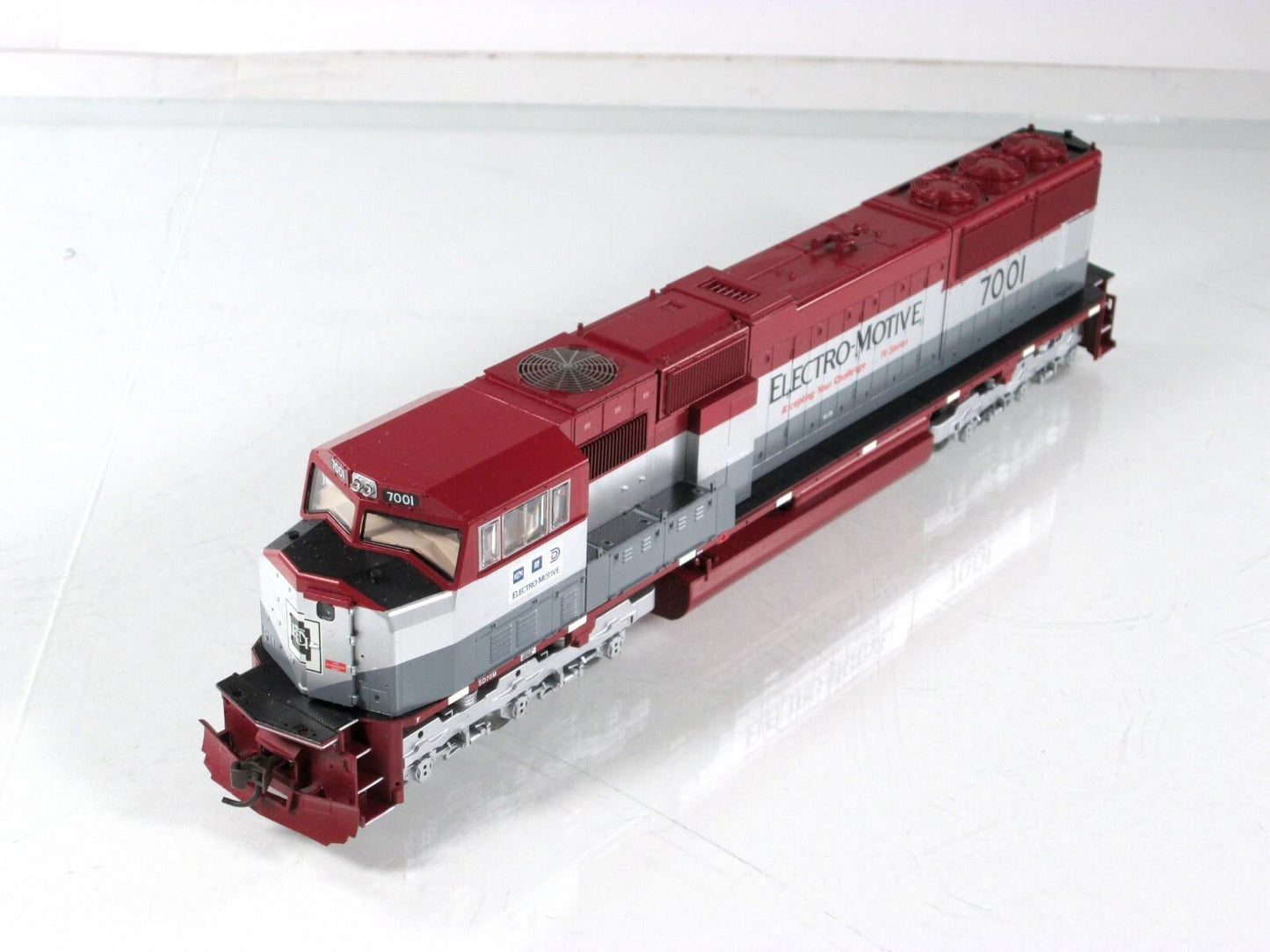 HO Scale **ELECTRO-MOTIVE** SD70M Demonstrator #7001 - Athearn 0G6117, DCC Ready