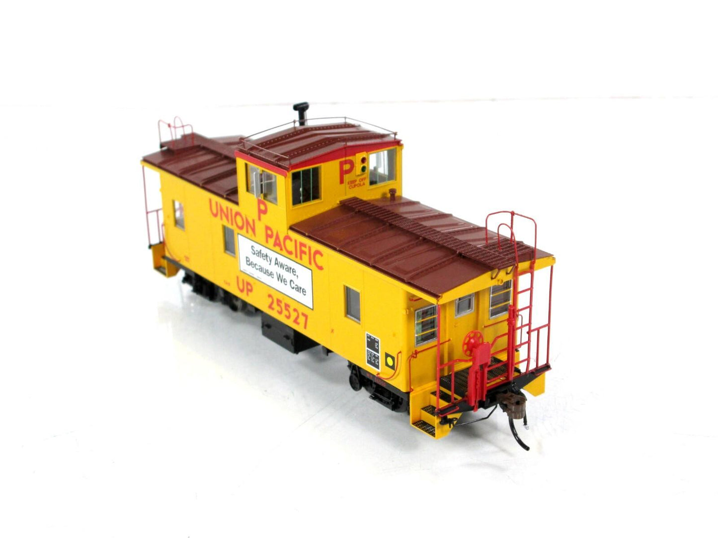 HO Scale **UNION PACIFIC** CA-8 Caboose #25527 - Athearn, DCC Tsunami Sound, LED