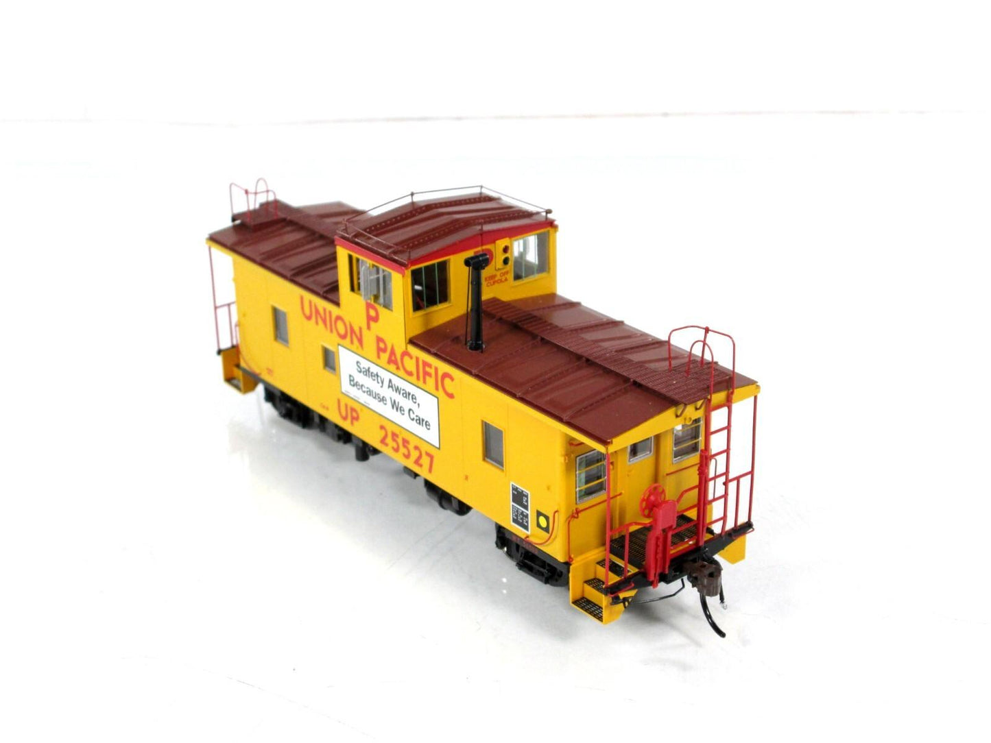 HO Scale **UNION PACIFIC** CA-8 Caboose #25527 - Athearn, DCC Tsunami Sound, LED