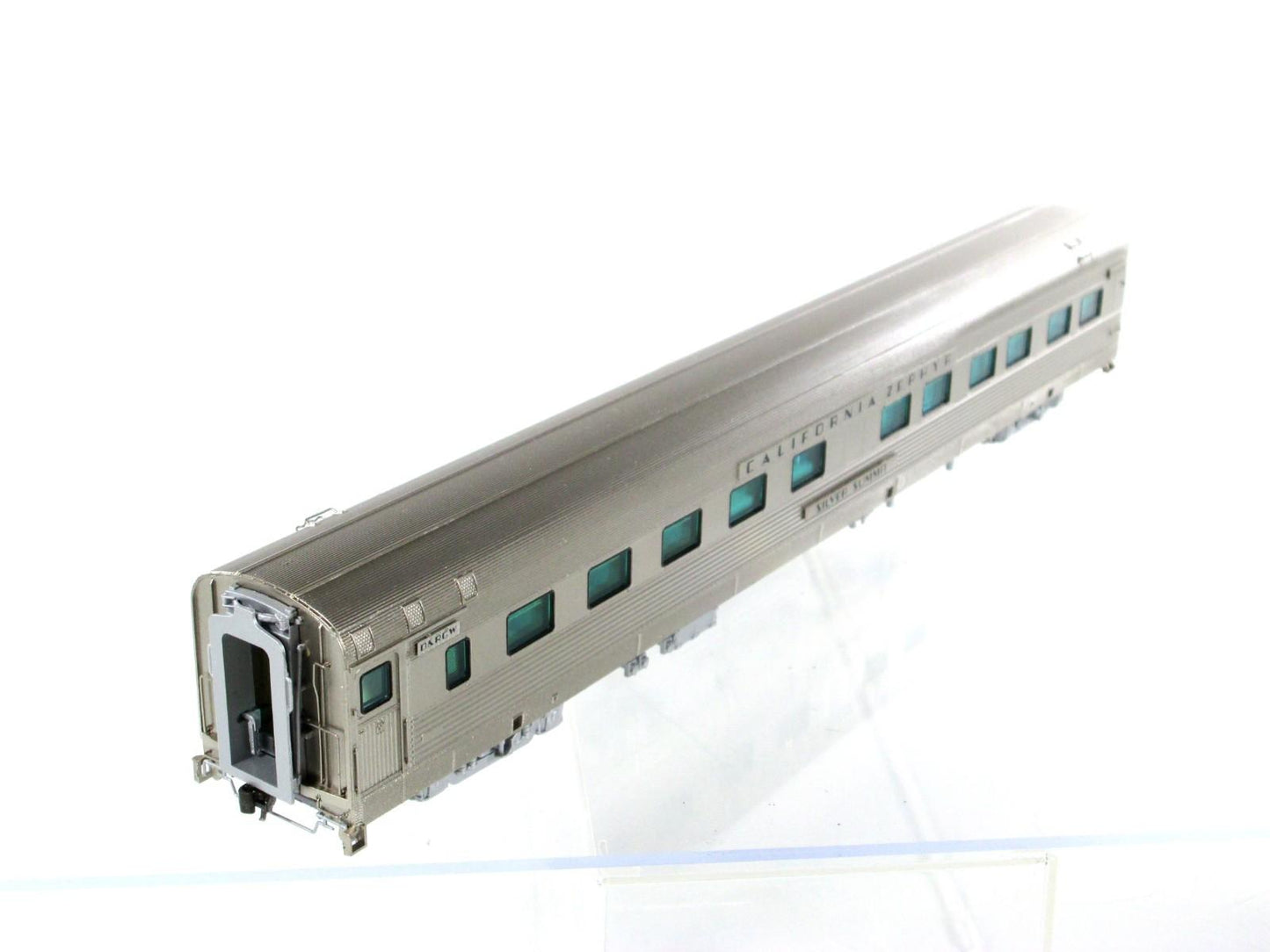 HO Scale ***DRGW CA ZEPHYR** SILVER SUMMIT Sleeper 1131 - Broadway 1511, Lighted