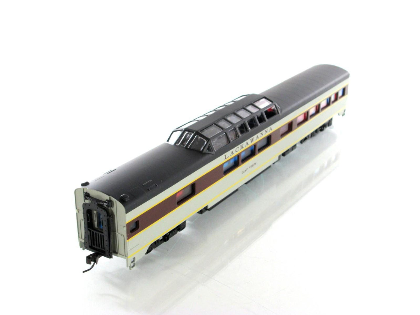 HO Scale *LACKAWANNA*  Passenger 8-Set - IHC 48148 50417, Knuckle Cpl, Interiors