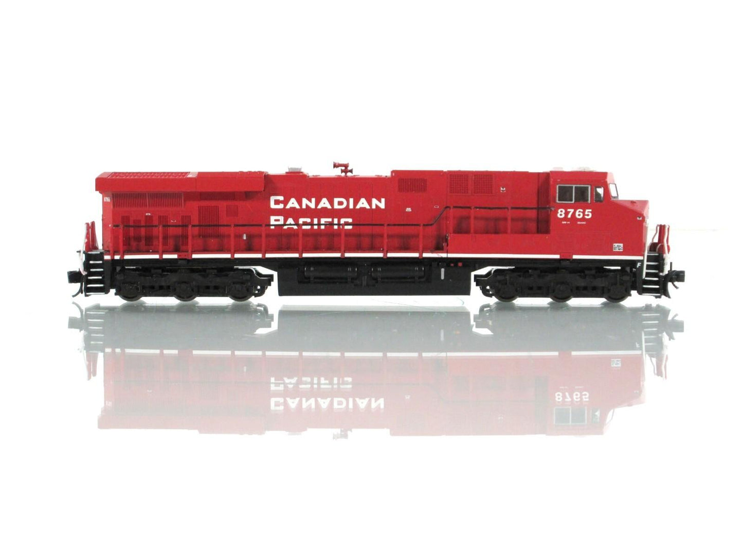 N Scale **CANADIAN PACIFIC** ES44AC Locomotive #8765 - Fox Valley 70156, DCC Rdy