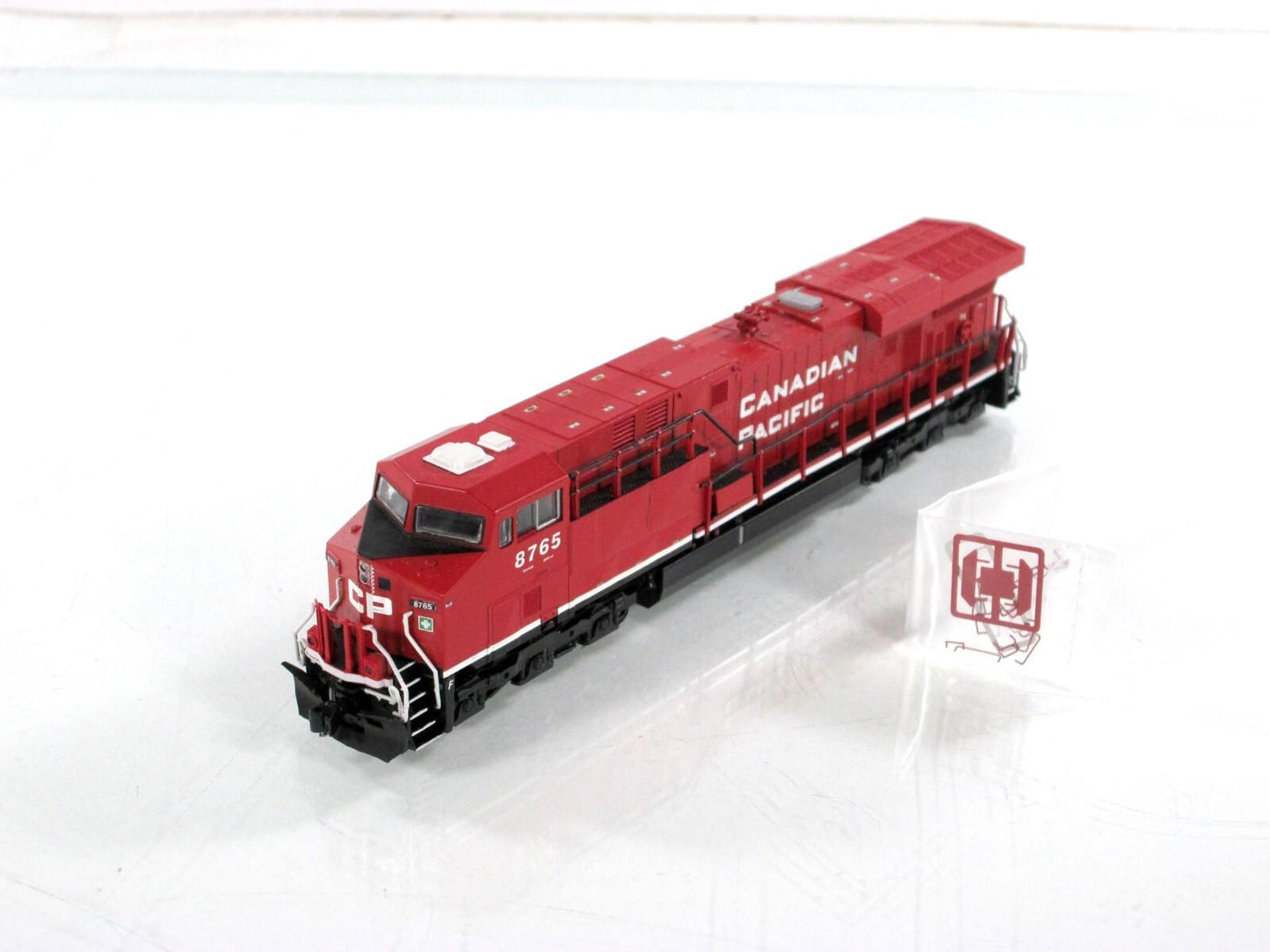 N Scale **CANADIAN PACIFIC** ES44AC Locomotive #8765 - Fox Valley 70156, DCC Rdy