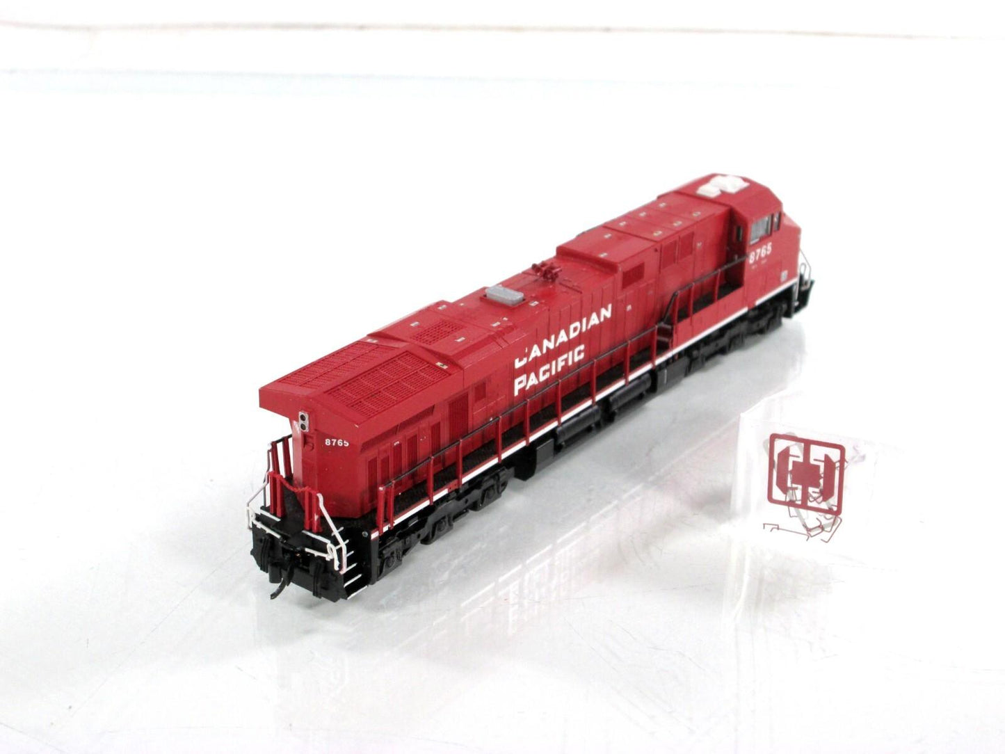 N Scale **CANADIAN PACIFIC** ES44AC Locomotive #8765 - Fox Valley 70156, DCC Rdy