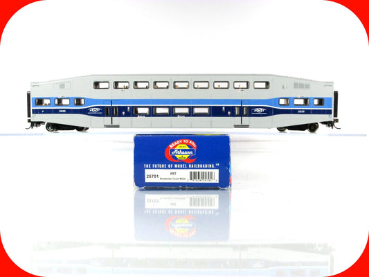 HO Scale ***Agence Metropolitaine de Transport** Coach, AMT 2020 - Athearn 25701