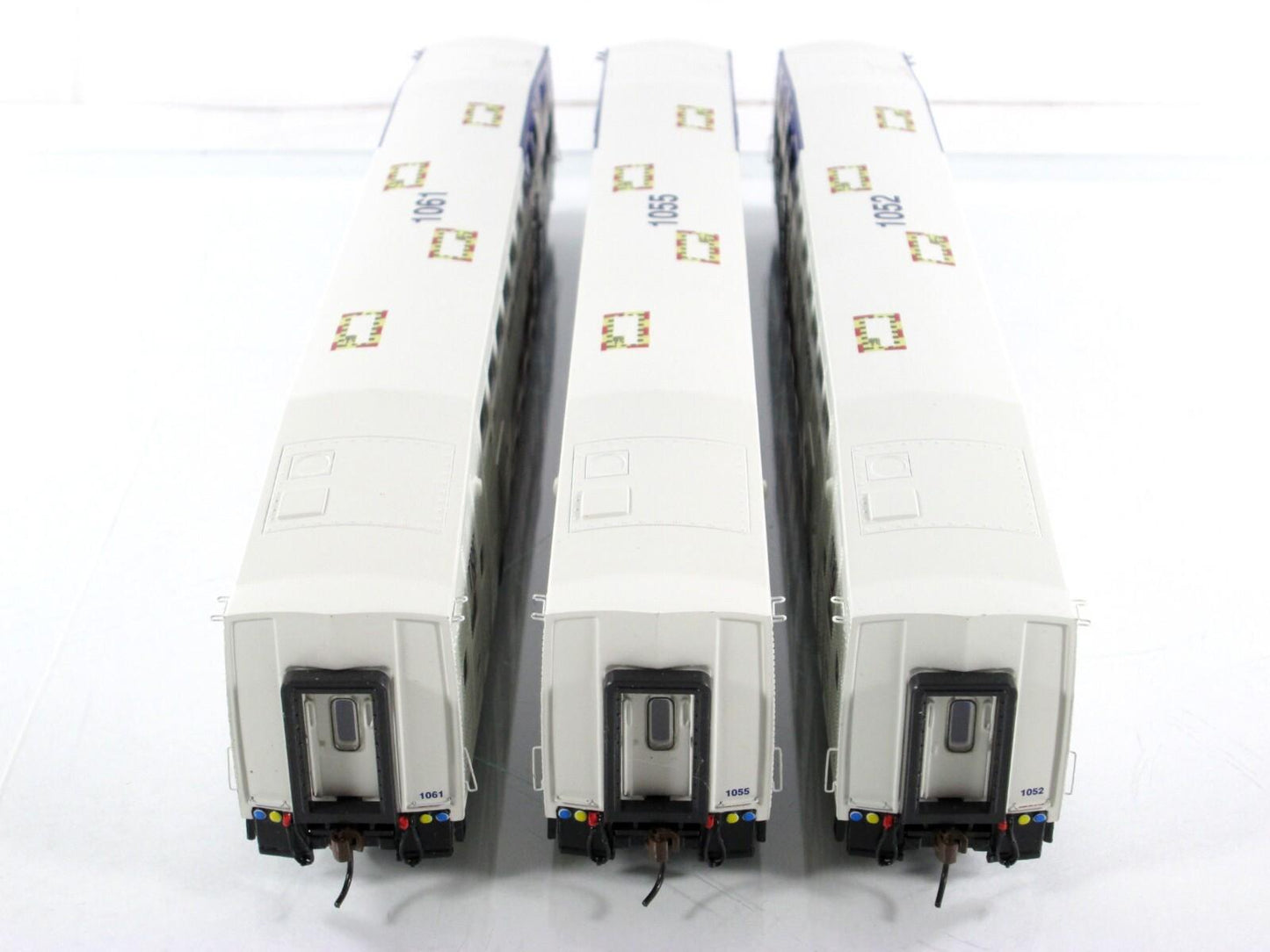 HO Scale ***TRINITY RAILWAY EXPRESS** Bombardier #1052,1055,1061 - Athearn 25929