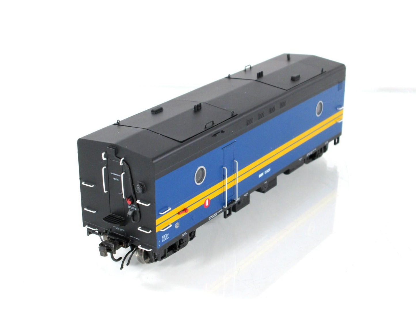 HO Scale ***VIA RAIL CANADA*** Steam Generator #15455 - Rapido 107100