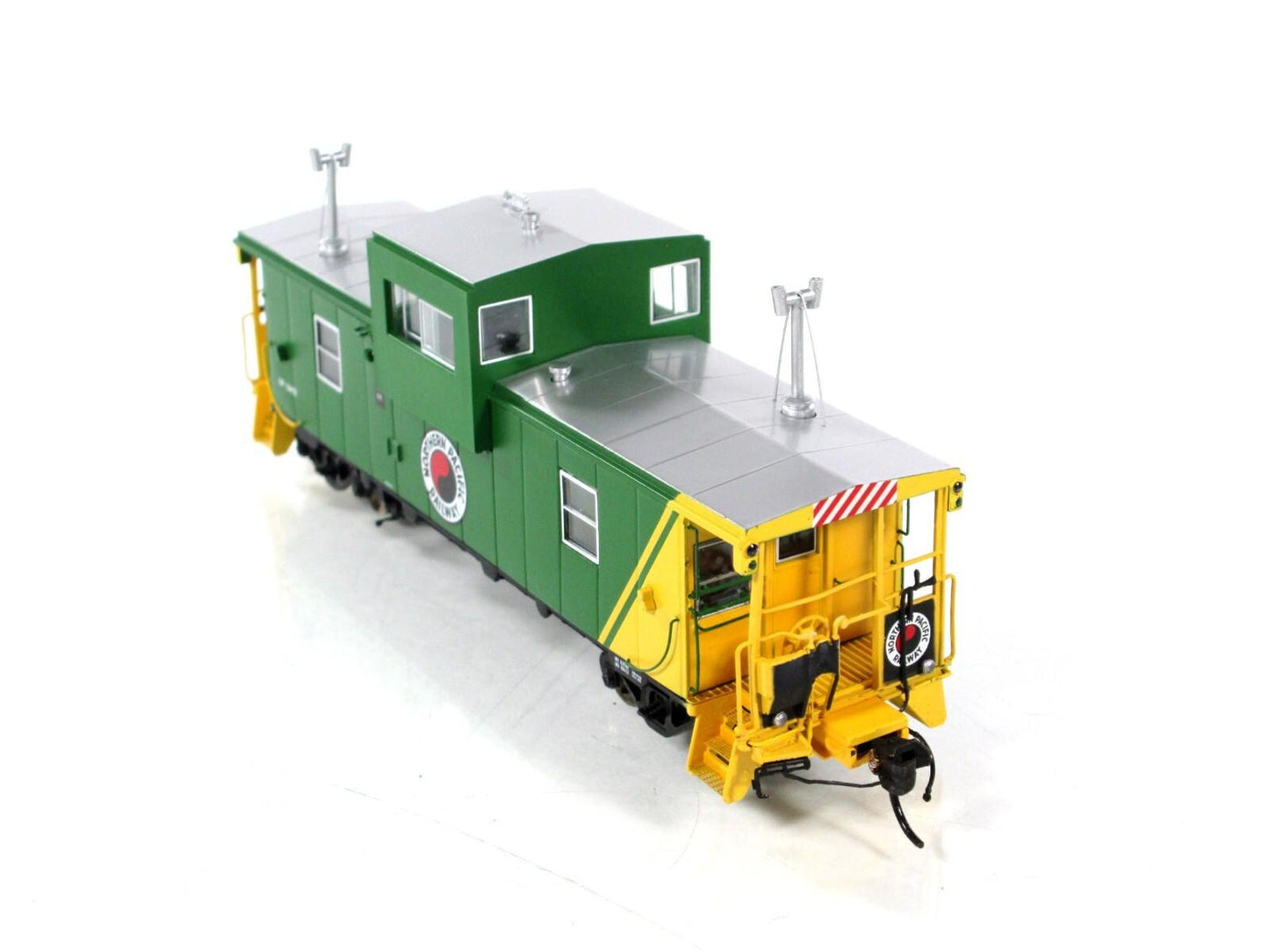 HO Scale **NORTHERN PACIFIC** Wide-Vision Caboose #10412 - Rapido 110050 *Lights