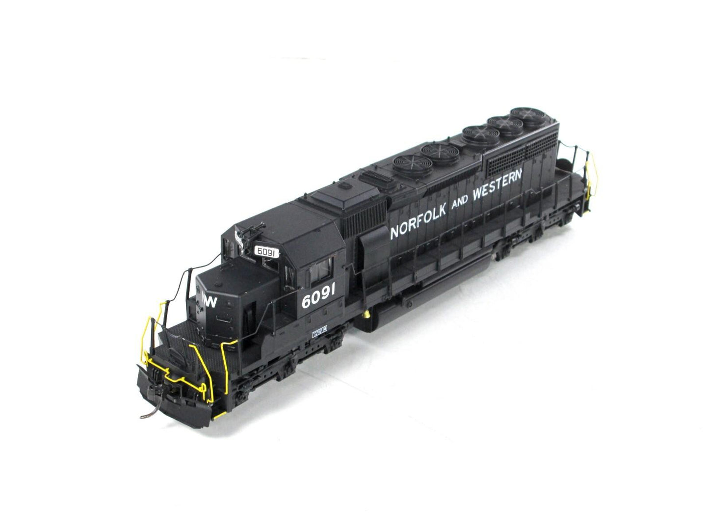 HO Scale ***NORFOLK & WESTERN*** SD40-2, N&W 6091 -- Broadway 711,  w/ DCC Sound