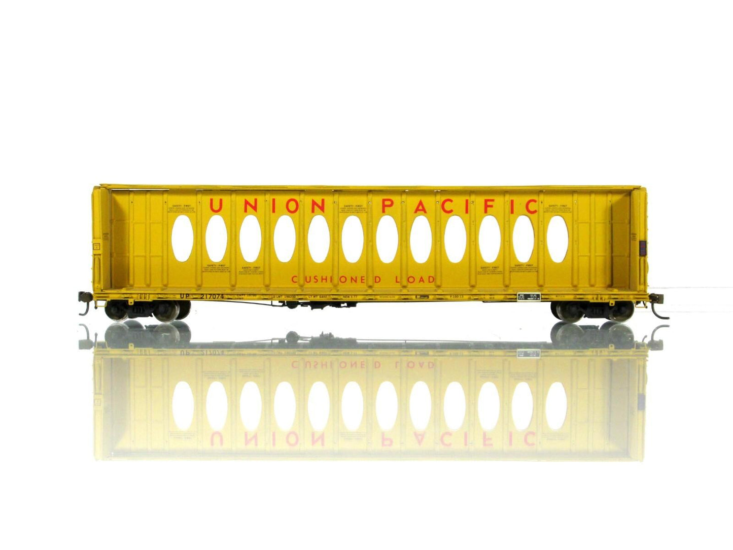 HO Scale BRASS **UNION PACIFIC** 64' Centerbeam Flat - Overland 1349, Knuckle Cp