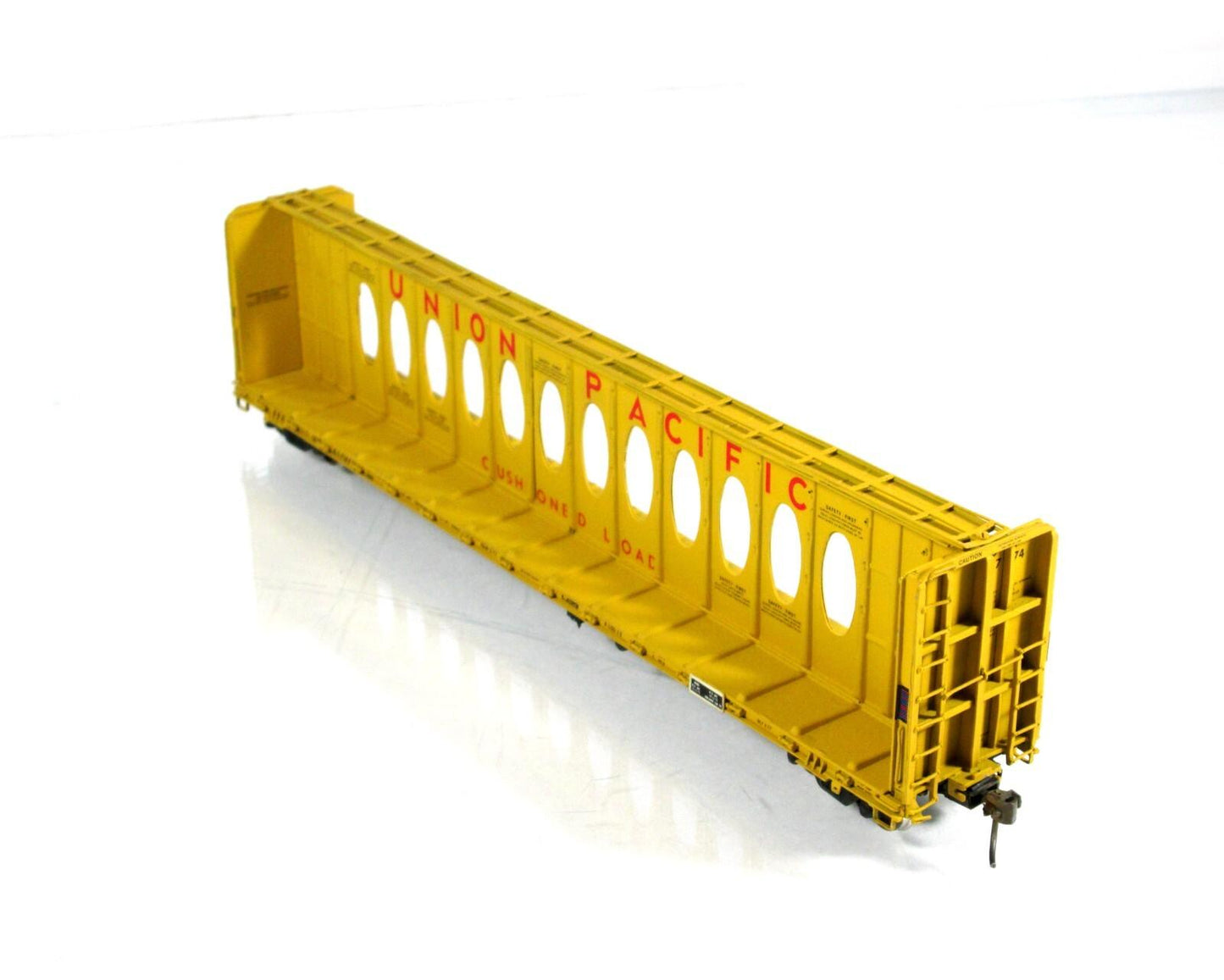 HO Scale BRASS **UNION PACIFIC** 64' Centerbeam Flat - Overland 1349, Knuckle Cp