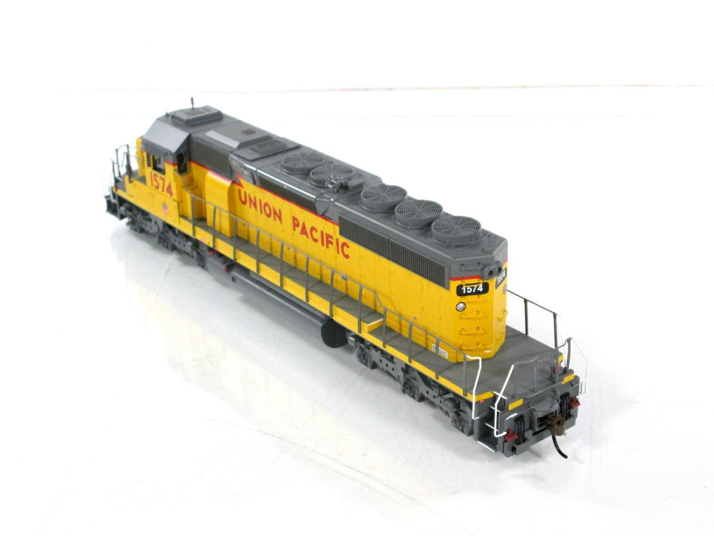 HO Scale **UNION PACIFIC** SD40-2 Locomotive #1574 - Athearn ATH72100, DCC Sound