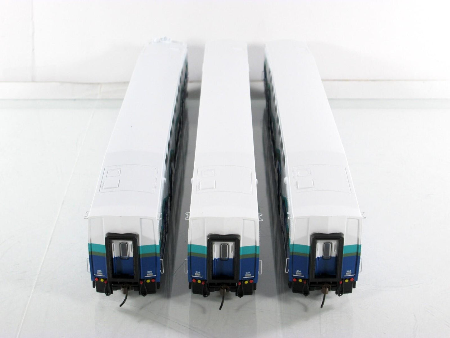 HO Scale ***SOUNDER*** Bombardier Passenger Set #305, 234, 404 --- Athearn 25912