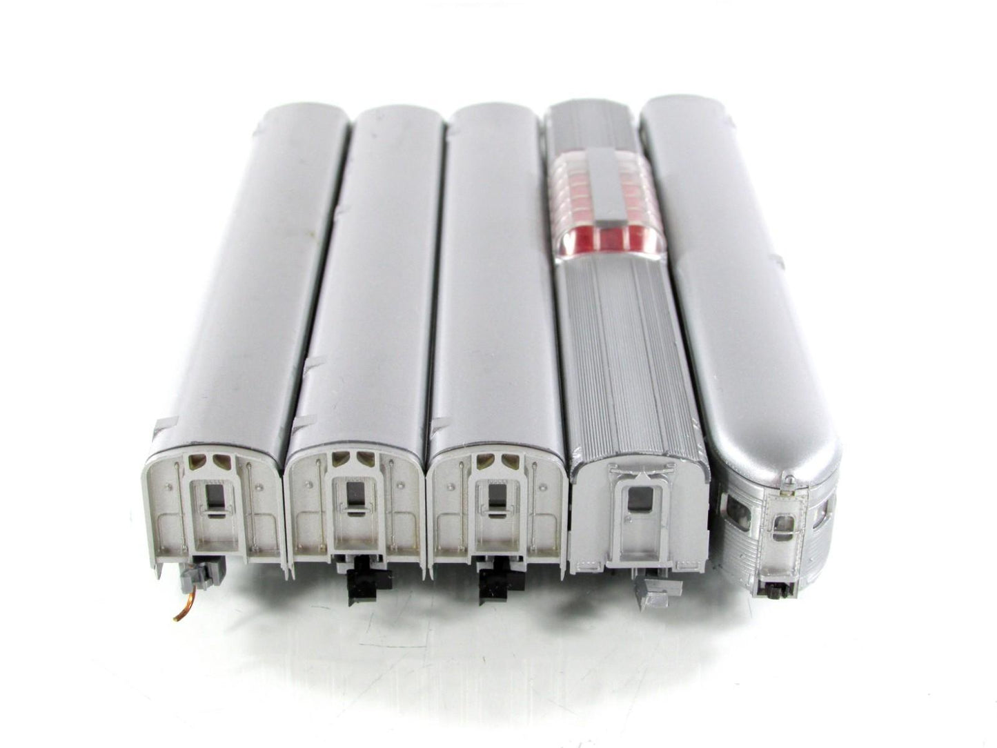 N Scale ***CB&Q BURLINGTON*** Lightweight Passenger 5-Car Set --- Con-Cor 540005