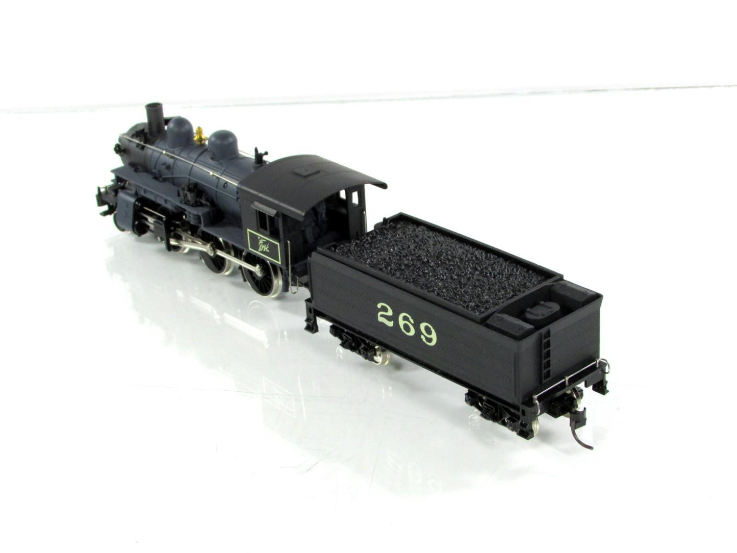 HO Scale ***DELAWARE & HUDSON*** 2-6-0 MOGUL Locomotive #269 - IHC Premiere M558