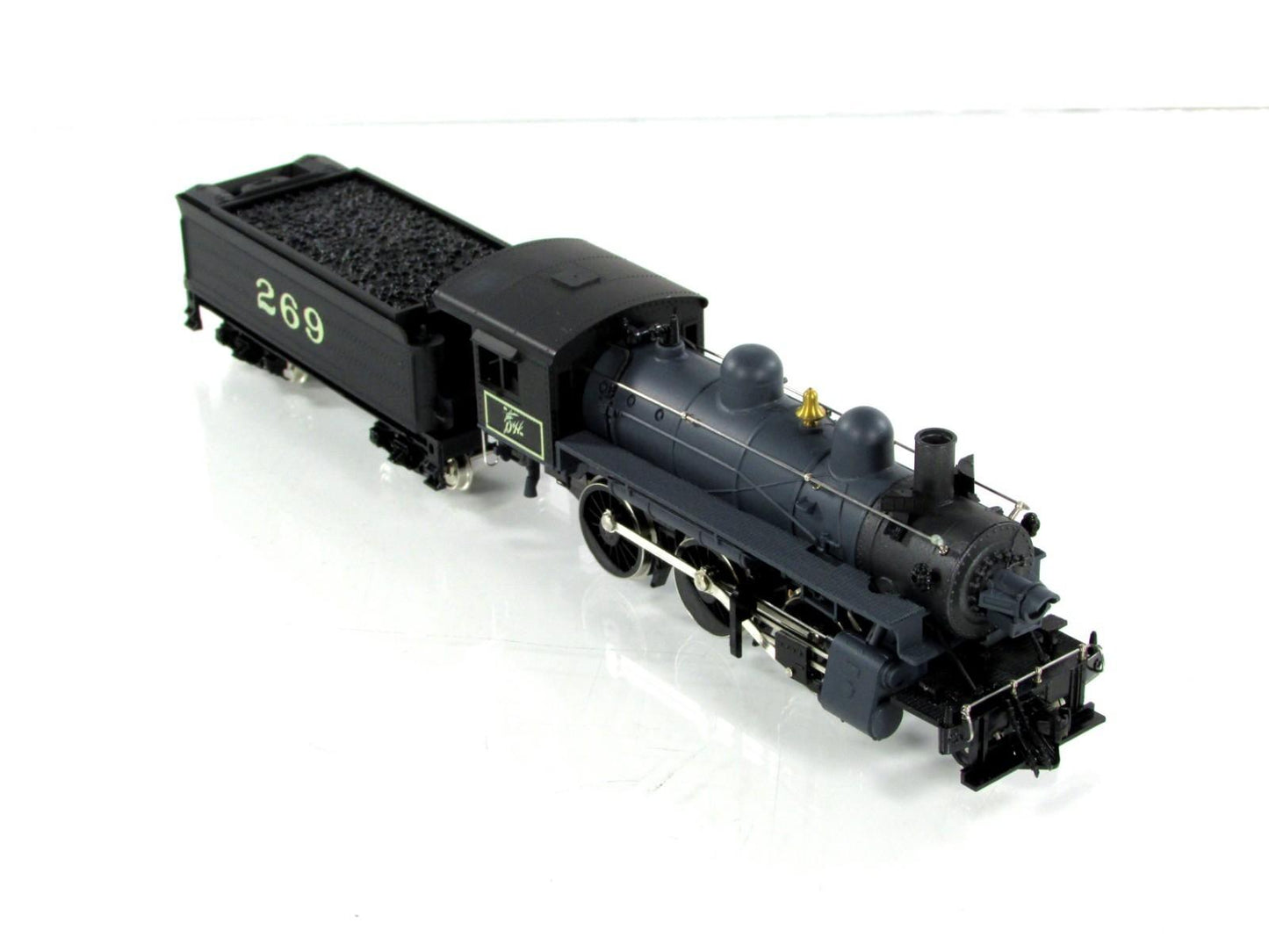 HO Scale ***DELAWARE & HUDSON*** 2-6-0 MOGUL Locomotive #269 - IHC Premiere M558