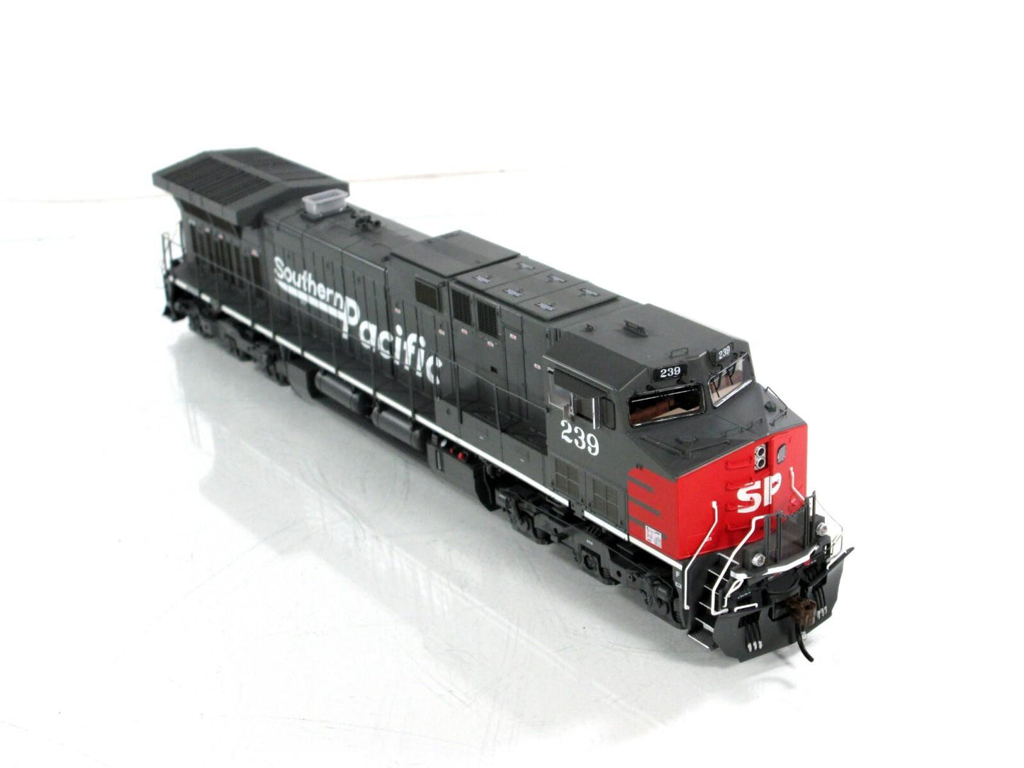 HO Scale **SOUTHERN PACIFIC** AC4400CW #239 - Athearn G31657, DCC Tsunami2 Sound
