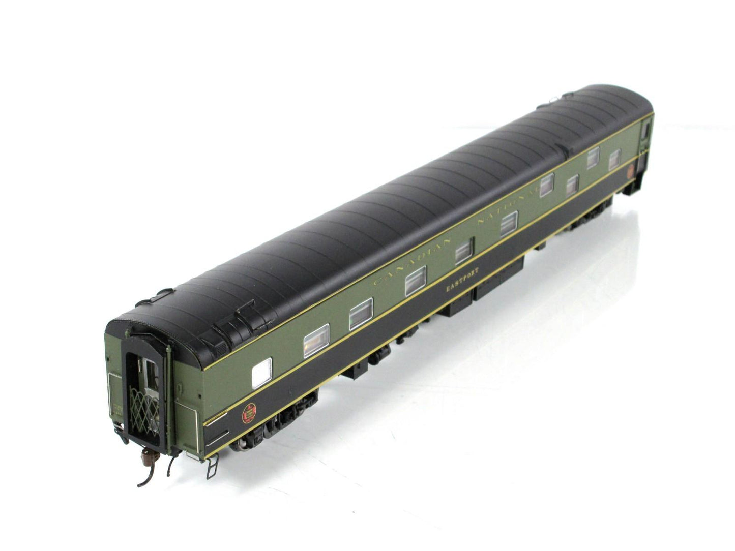 HO Scale **CANADIAN NATIONAL* Sleeper *Eastport* #1110 - Rapido 101011, Lighted
