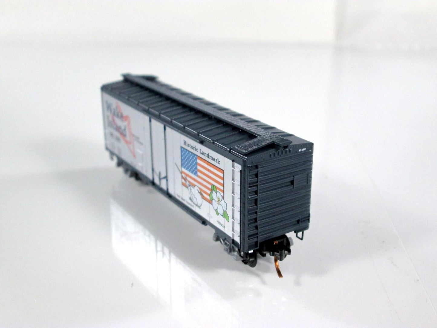 N Scale ***WAKE ISLAND*** 40' Box Car, WK 1899 ---- Micro Trains NSC Special Run